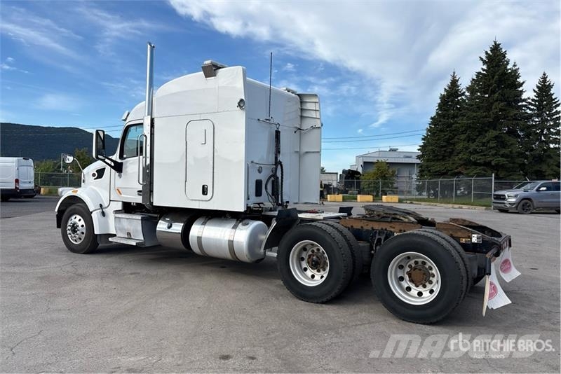 Peterbilt 567 Влекачи