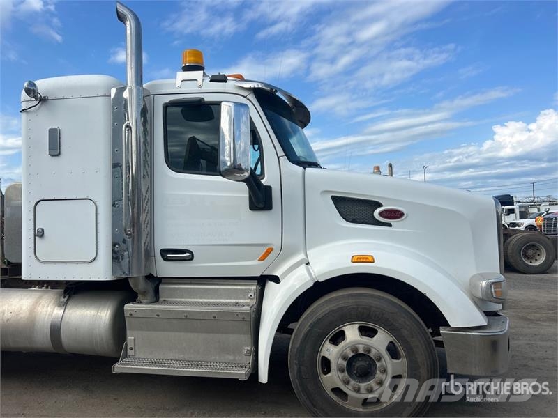Peterbilt 567 Prime Movers