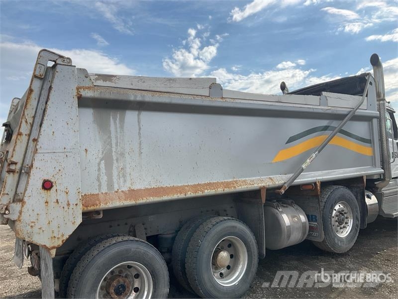 Peterbilt 567 شاحنات قلابة