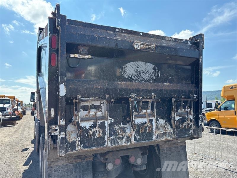 Peterbilt 567 Lastbiler med tip
