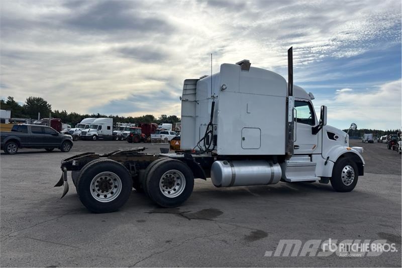 Peterbilt 567 Влекачи