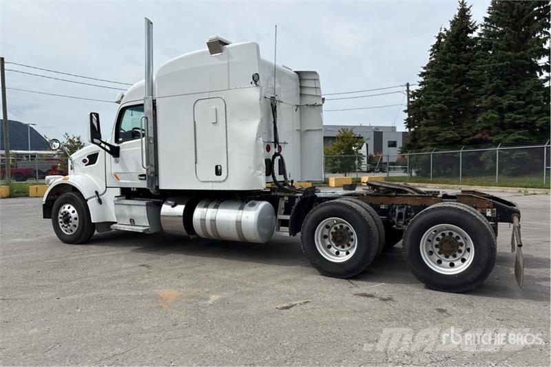 Peterbilt 567 Tahače