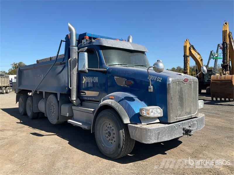 Peterbilt 567 Pašizgāzējs
