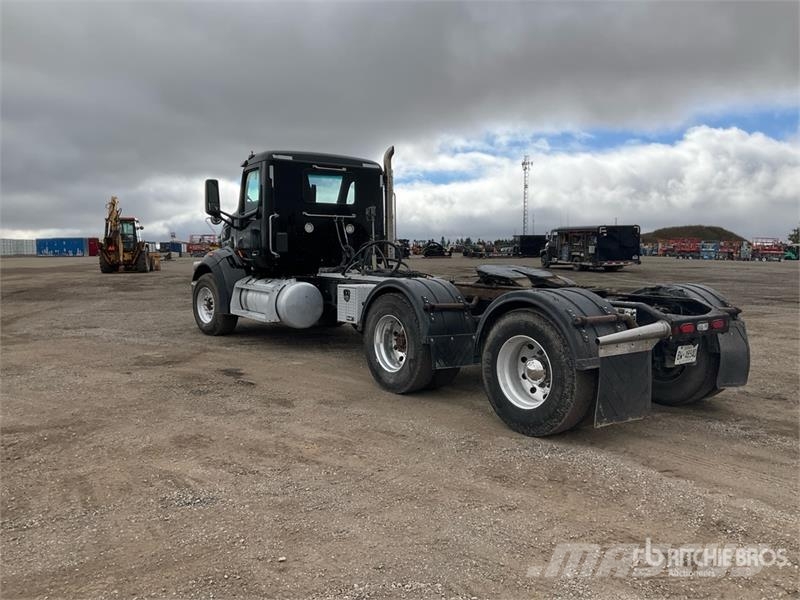 Peterbilt 567 Tractores (camiões)