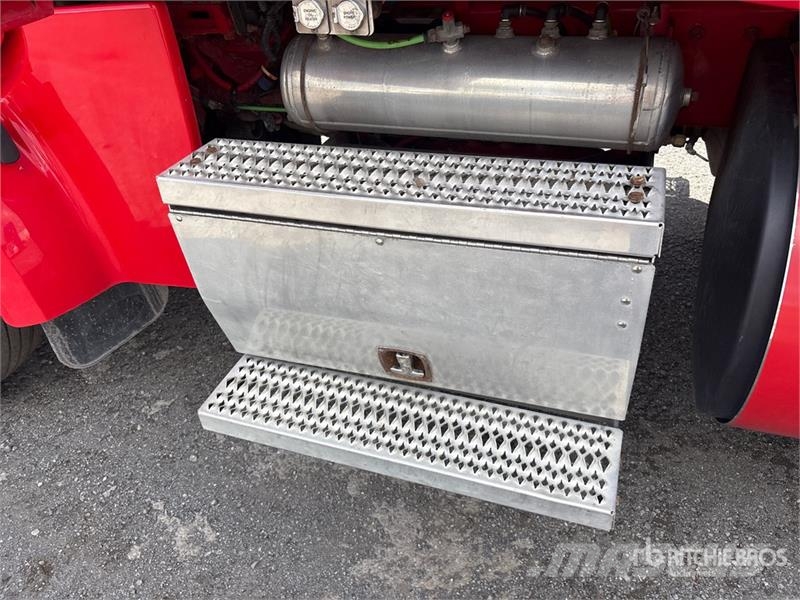 Peterbilt 567 Autotractoare