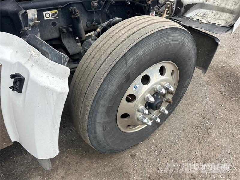 Peterbilt 567 Влекачи