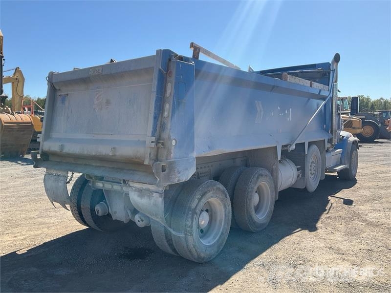 Peterbilt 567 Pašizgāzējs
