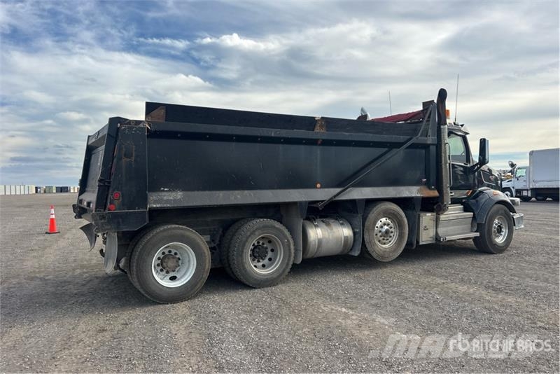 Peterbilt 567 自卸式货车