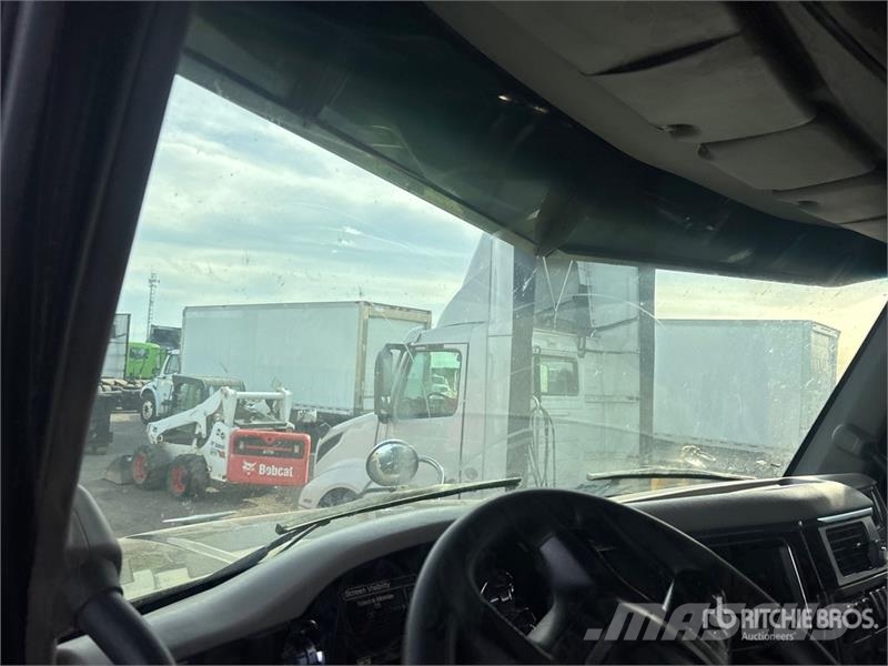 Peterbilt 567 自卸式货车