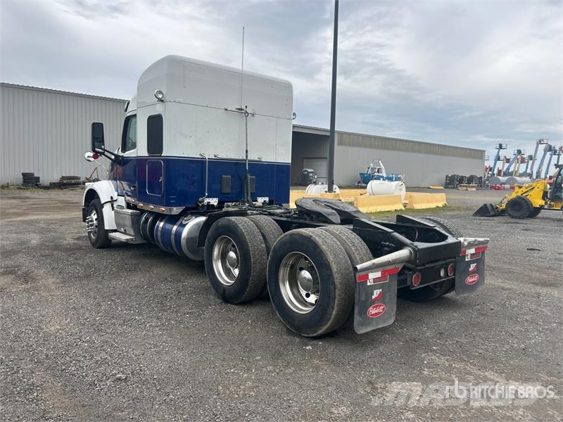 Peterbilt 567 Vlačilci
