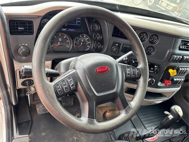 Peterbilt 567 트랙터 유닛