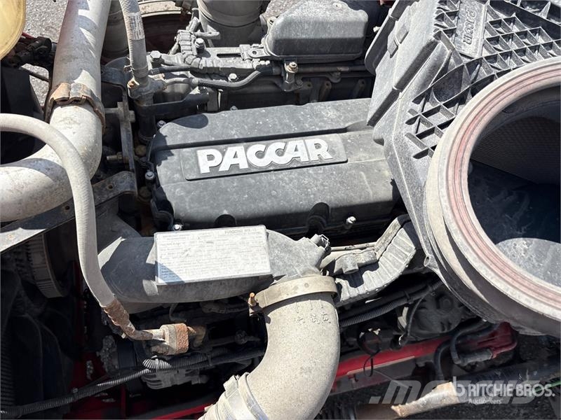 Peterbilt 567 Autotractoare