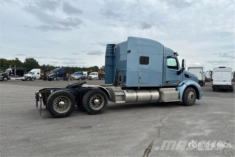 Peterbilt 567 Tahače
