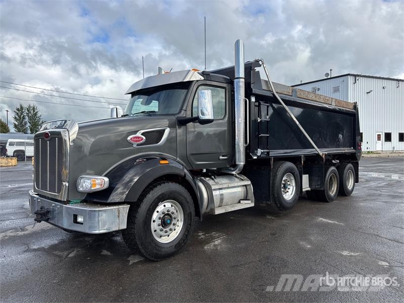 Peterbilt 567 8x4 Twin-Steer T/A Dump Truck Sklápěče