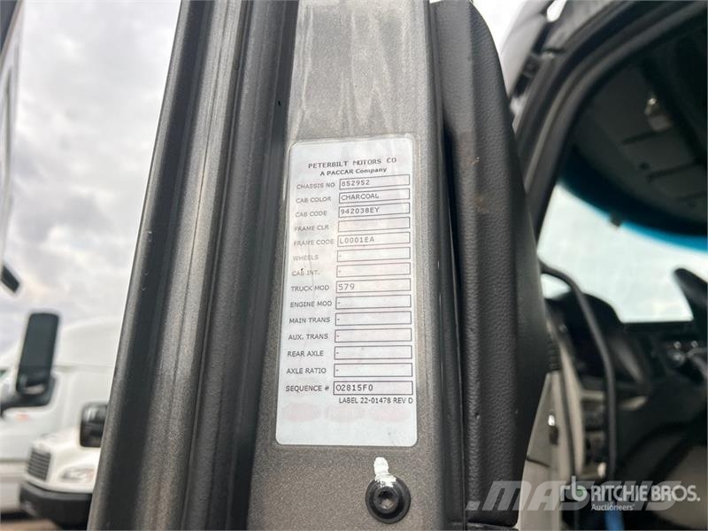 Peterbilt 579 Trekkers