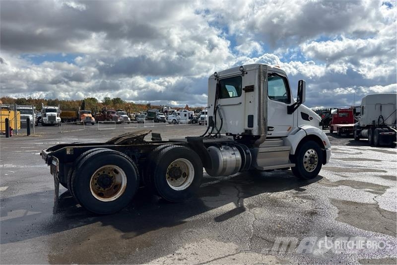Peterbilt 579 Влекачи