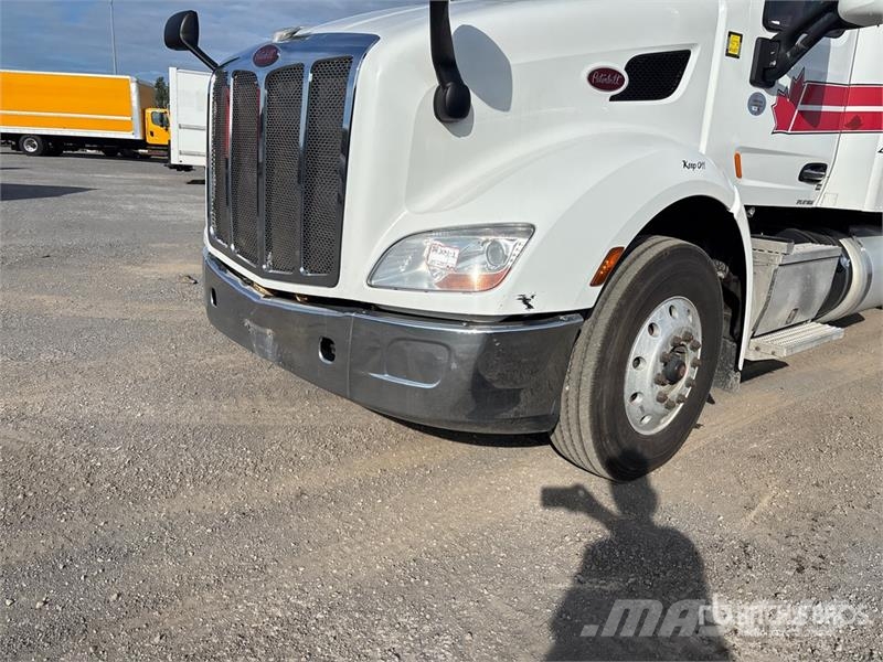 Peterbilt 579 牵引车