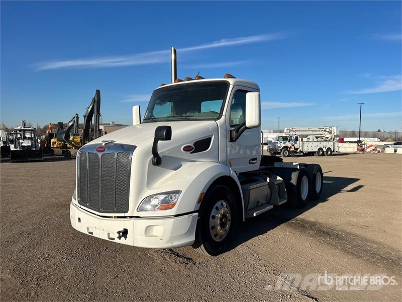 Peterbilt 579 Naudoti vilkikai