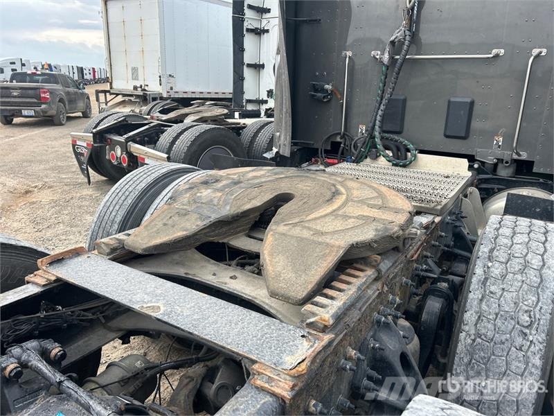 Peterbilt 579 Trekkers