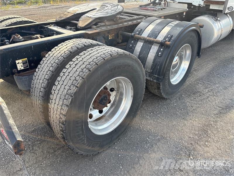 Peterbilt 579 牵引车