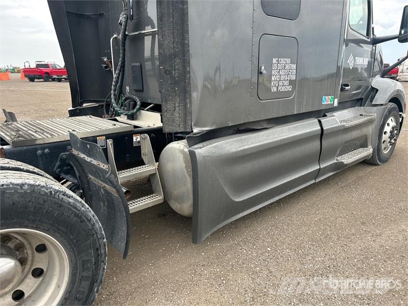 Peterbilt 579 Trekkers