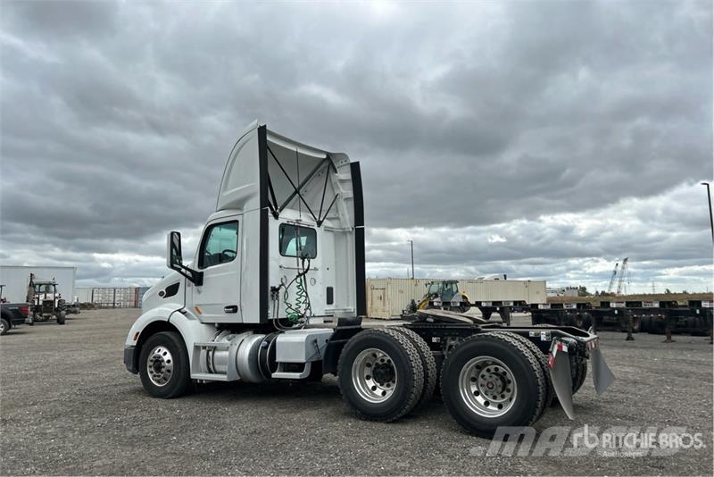 Peterbilt 579 Vilcēji