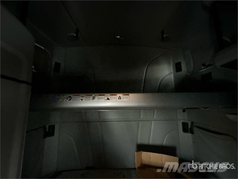 Peterbilt 579 Trekkers