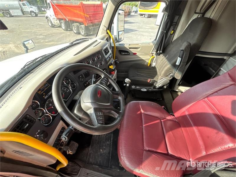 Peterbilt 579 牵引车