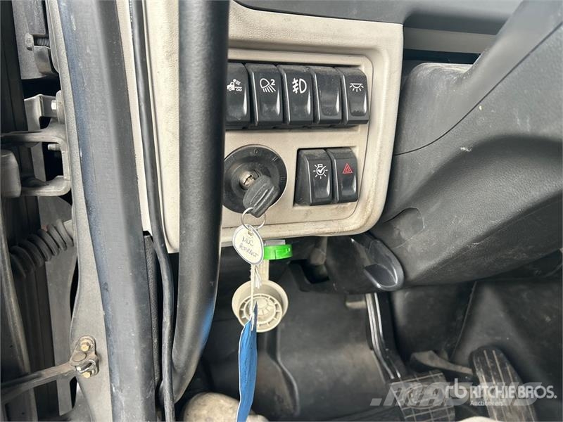 Peterbilt 579 Trekkers