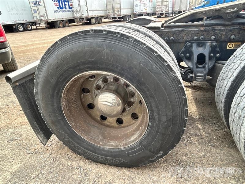 Peterbilt 579 Trekkers