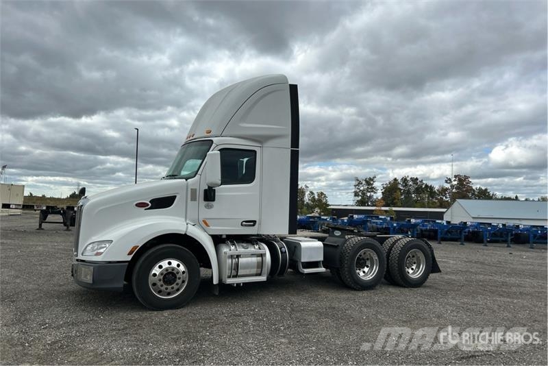 Peterbilt 579 Vilcēji
