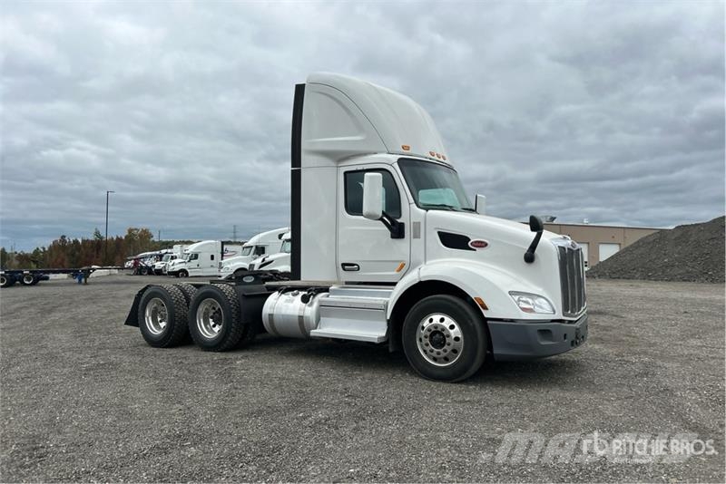 Peterbilt 579 Vilcēji