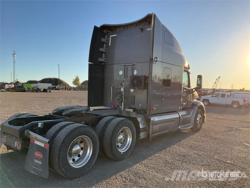 Peterbilt 579 Vilcēji