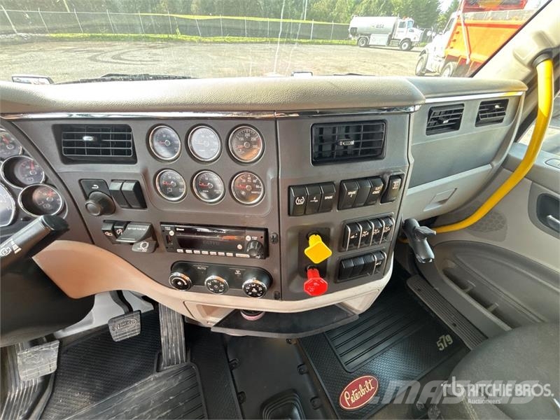 Peterbilt 579 牵引车