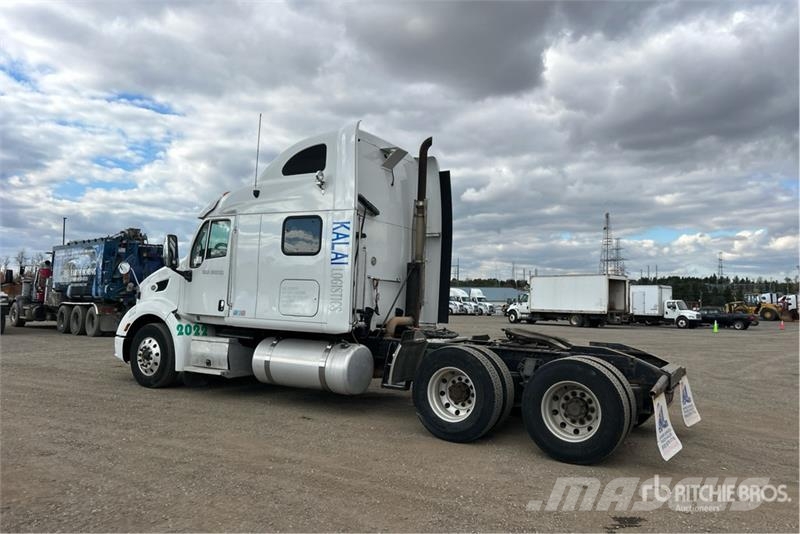 Peterbilt 587 Vilcēji