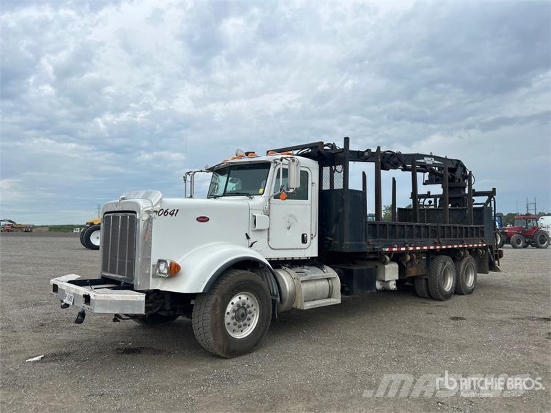 Peterbilt 8500 on Peterbilt 367 6x4 Grapple Truck Grijpers