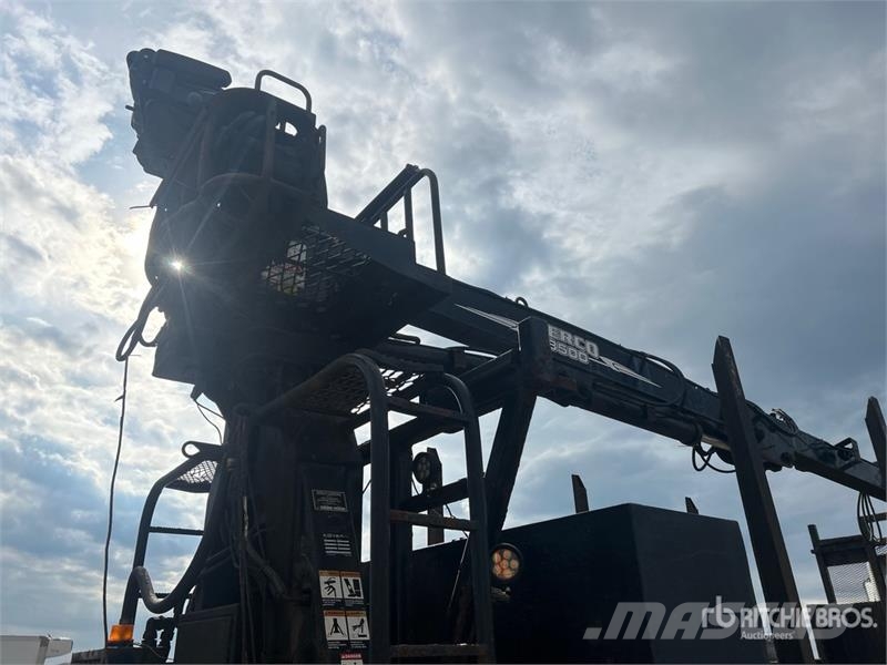 Peterbilt 8500 on Peterbilt 367 6x4 Grapple Truck Grijpers