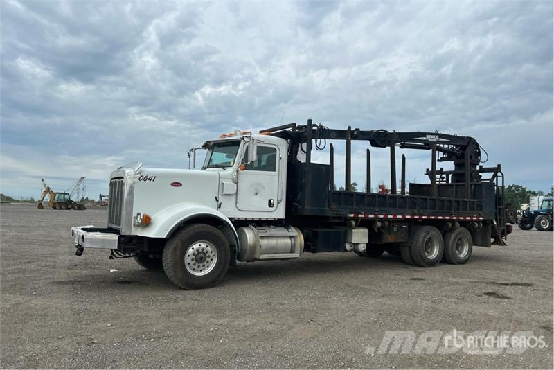 Peterbilt 8500 on Peterbilt 367 6x4 Grapple Truck Grijpers
