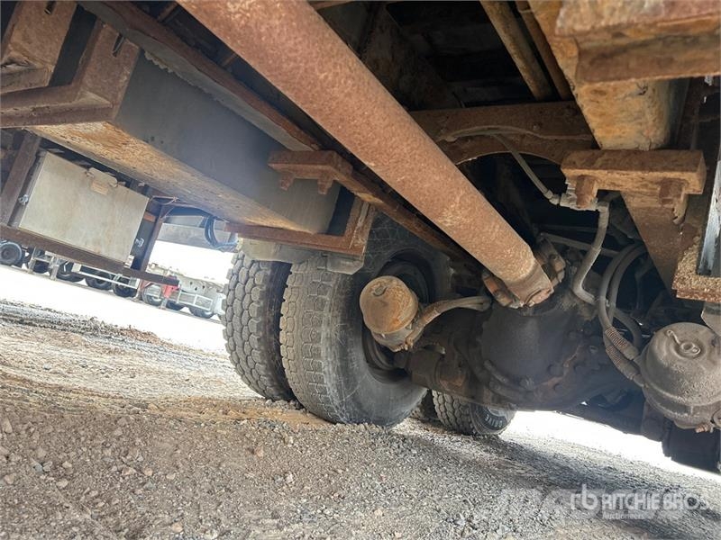 Peterbilt 8500 on Peterbilt 367 6x4 Grapple Truck Grijpers