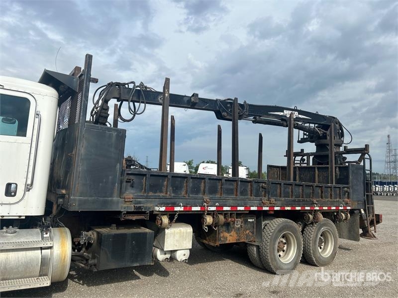 Peterbilt 8500 on Peterbilt 367 6x4 Grapple Truck Grijpers
