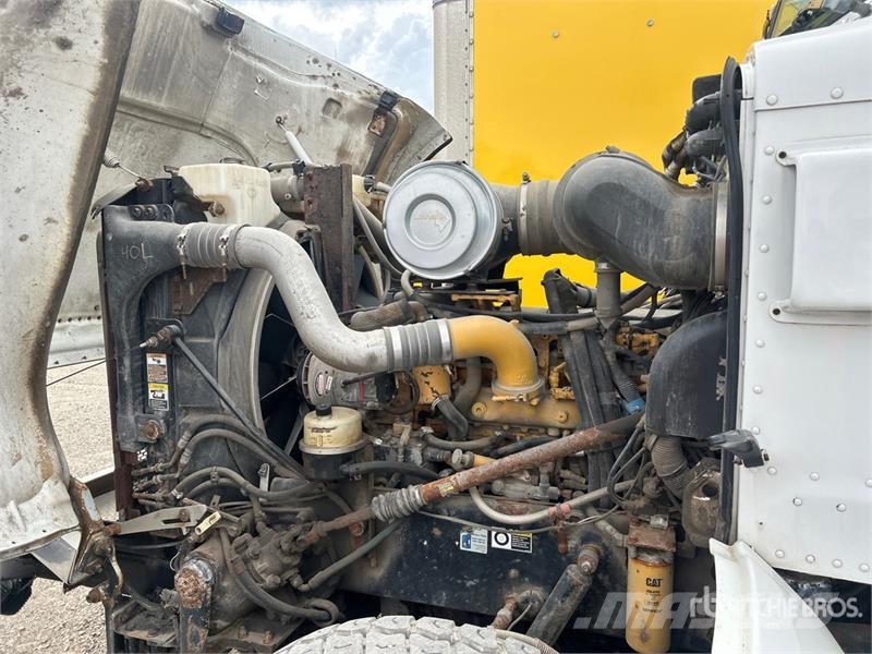 Peterbilt 8500 on Peterbilt 367 6x4 Grapple Truck Grijpers
