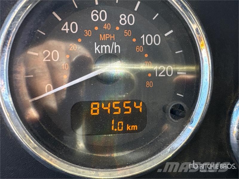 Peterbilt PB337 4x2 Fuel and Lube Truck Tankbiler