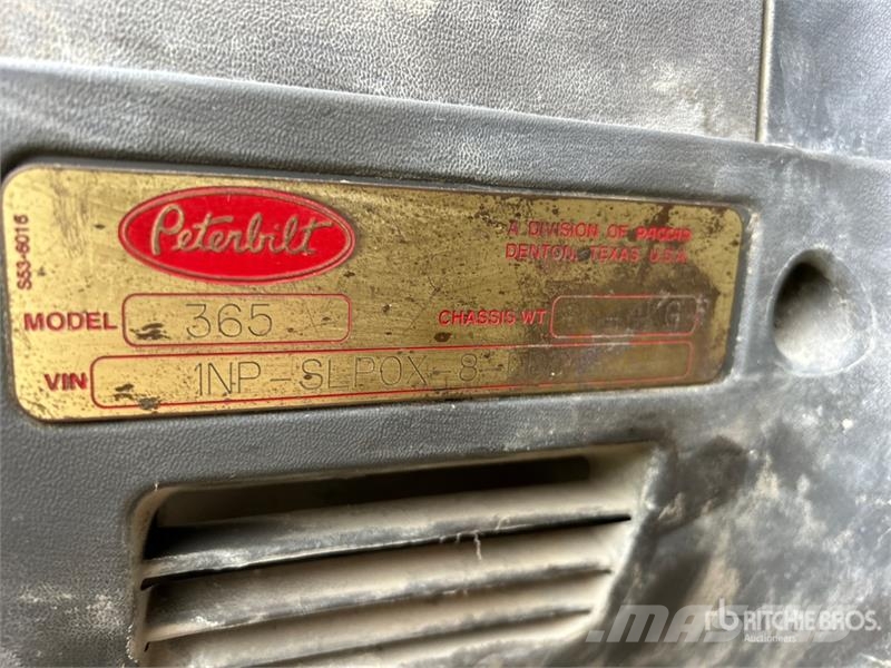 Peterbilt UL-20 on Peterbilt 365 8x4 Stone Spreader Truck Betoonkivi tootmise masinad