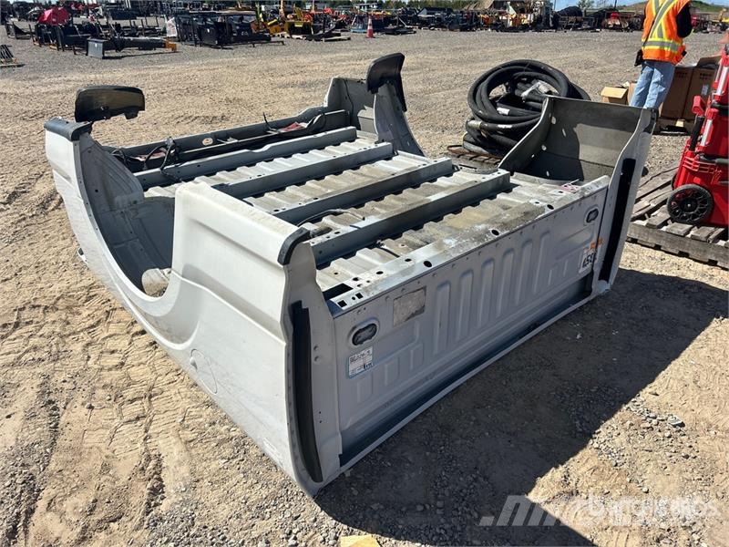 Pickup Truck Bed - Fits Ford F-150 (Unused) Transportes - Outros