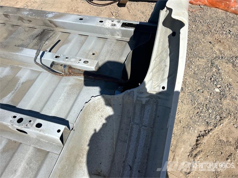 Pickup Truck Bed - Fits Ford F-150 (Unused) Transportes - Outros