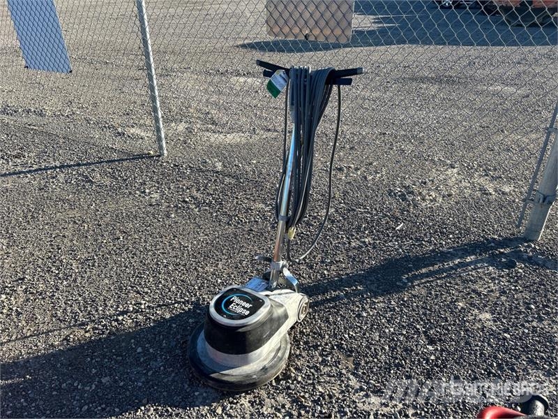 Pioneer Eclipse FM1700 Walk-Behind Electric Floor Buffer مكونات أخرى