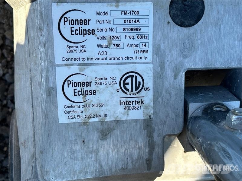 Pioneer Eclipse FM1700 Walk-Behind Electric Floor Buffer مكونات أخرى