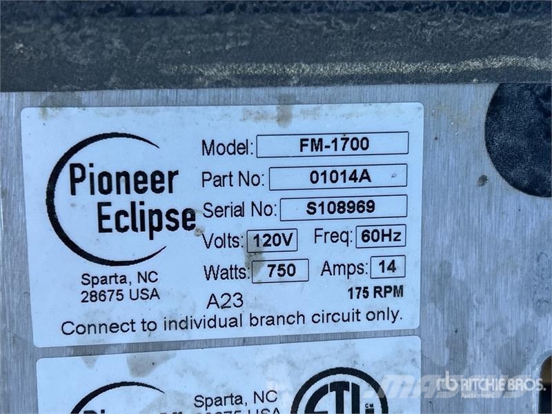Pioneer Eclipse FM1700 Walk-Behind Electric Floor Buffer مكونات أخرى