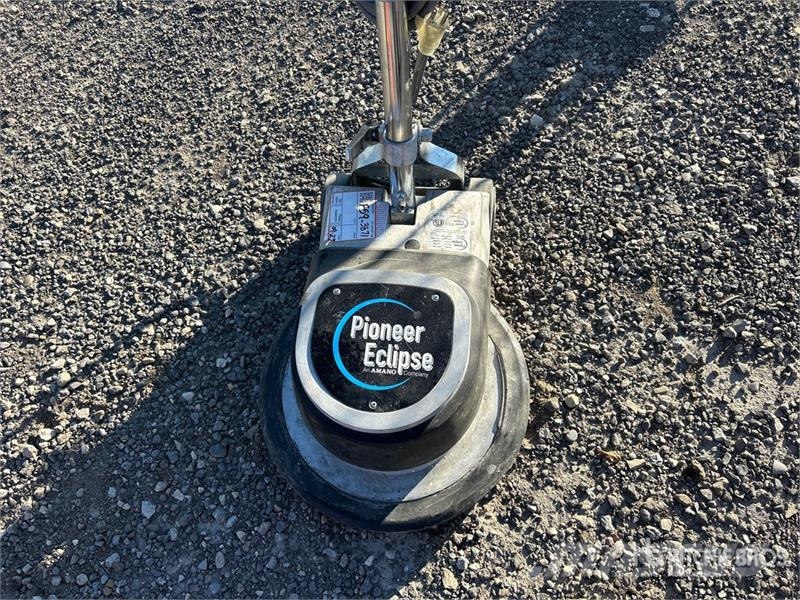Pioneer Eclipse FM1700 Walk-Behind Electric Floor Buffer مكونات أخرى