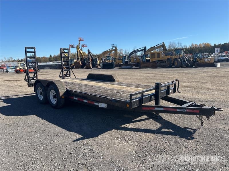 PJ Trailers Trailers 18 ft T/A Equipment Trailer Rimorchio per il trasporto di veicoli